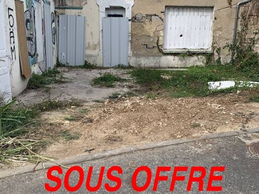 Immeuble à vendre 232 000 € 247 m² Saint Ausone-Saint Martin-Saint Gelais Angoulême 16000