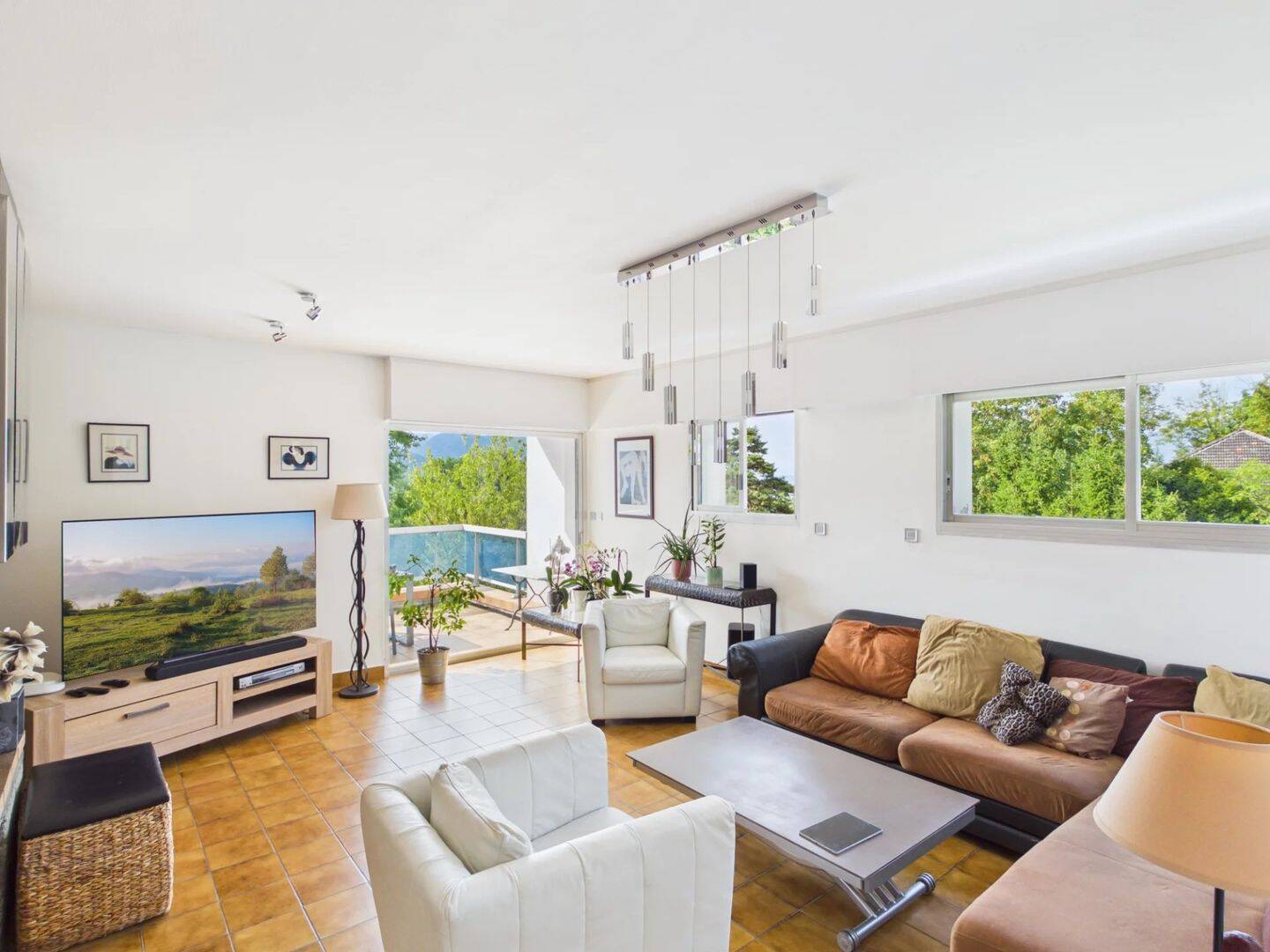 Appartement 1 pièce 141 m² · à Meylan · 141,2 m² · 630 000 €