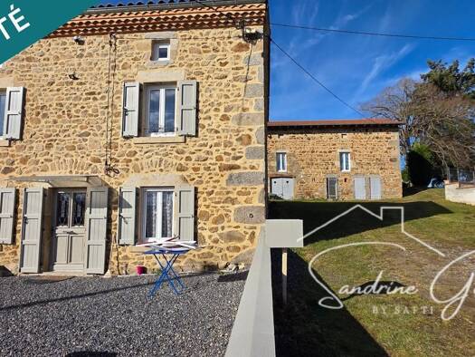 Maison à vendre 169 900 € 5 pièces 3 chambres 111 m² 2 221 m² de terrain Chaméane 63580