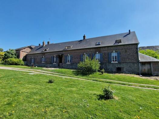 Maison à vendre 310 000 € 7 pièces 5 chambres 170 m² 15 379 m² de terrain Forges-les-Eaux 76440