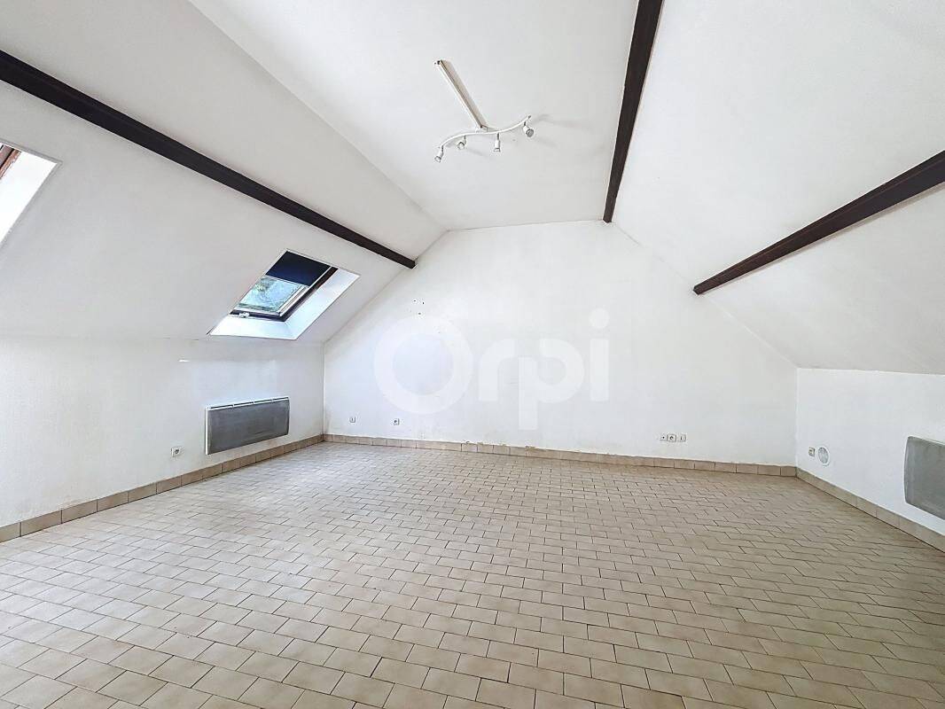 Appartement 1 pièce 32 m² · à Clermont · 32,2 m² · 457 €/mois