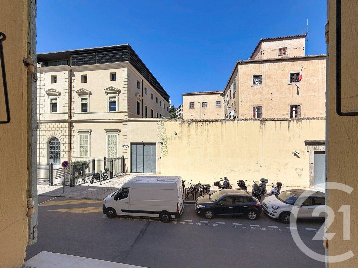 Appartement 3 pièces 87 m² · à Ajaccio · 87 m² · 285 000 €