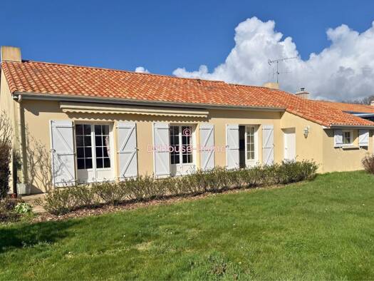 Maison à vendre 423 000 € 3 pièces 2 chambres 94,9 m² 826 m² de terrain La Bernerie-en-Retz 44760