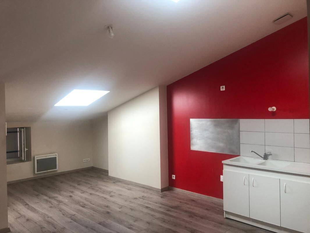 Appartement 2 pièces 38 m² · à Tonnay-Charente · 38,3 m² · 555 €