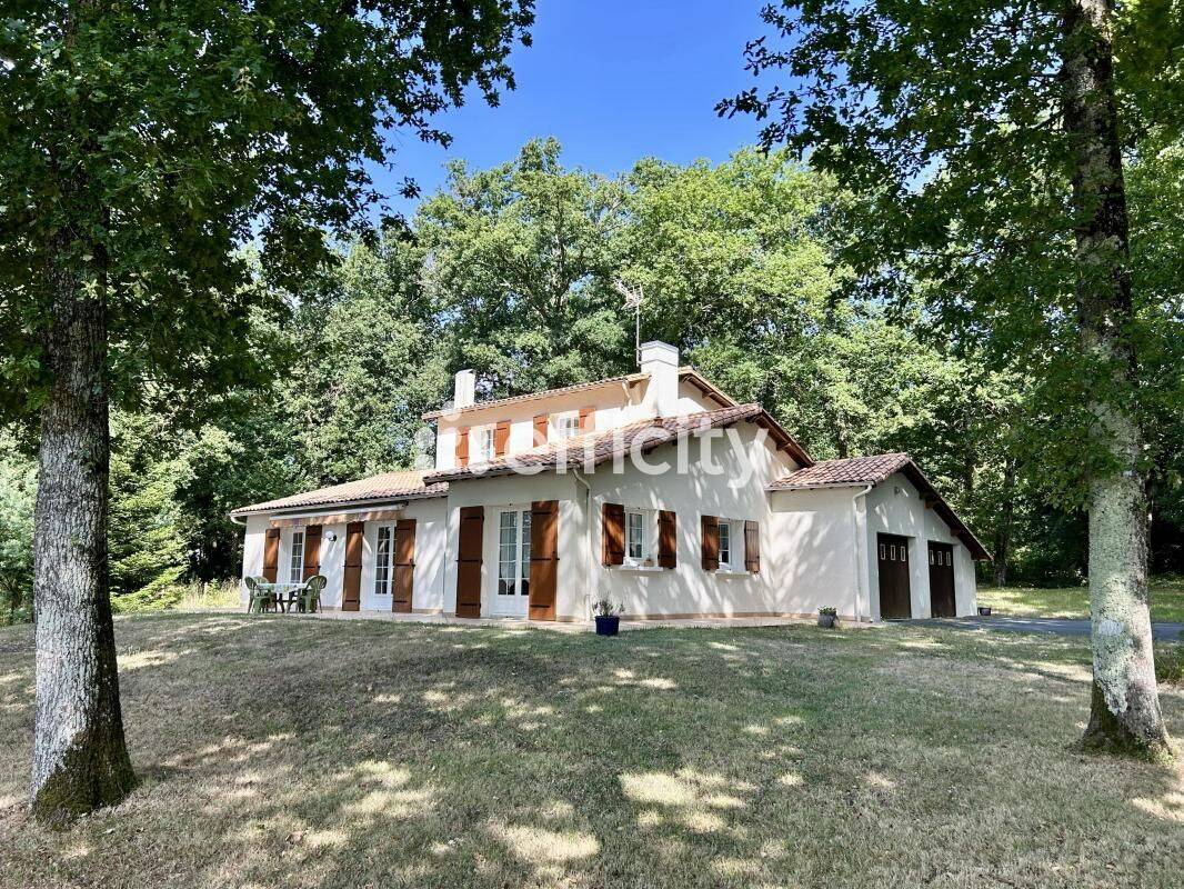 Maison 5 pièces 130 m² · à Étaules · 130 m² · 430 000 €