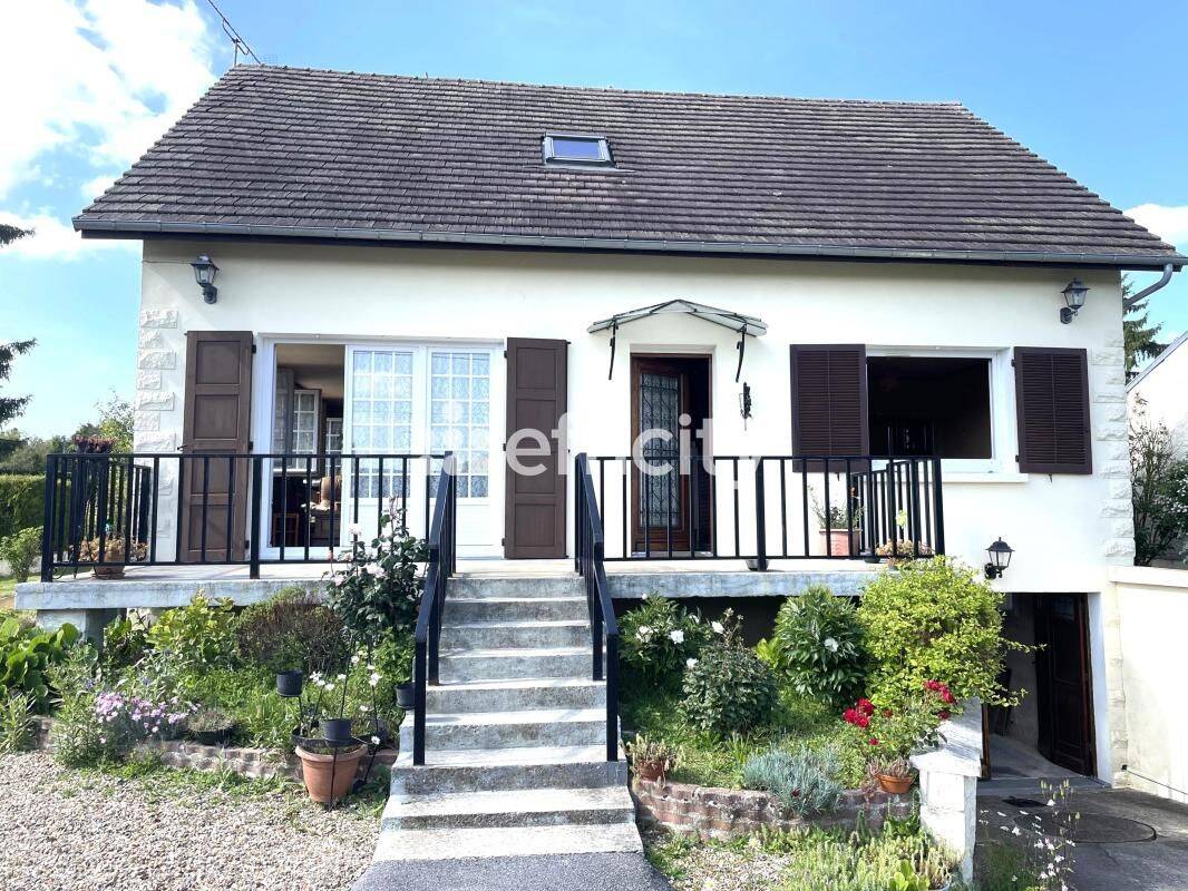Maison 5 pièces 136 m² · à Sainte-Geneviève · 136 m² · 299 000 €