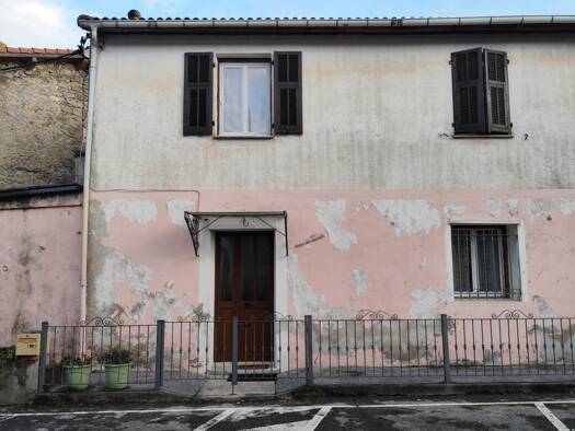 Maison de plain-pied à vendre 179 000 € 6 pièces 3 chambres 111 m² Breil-sur-Roya 06540