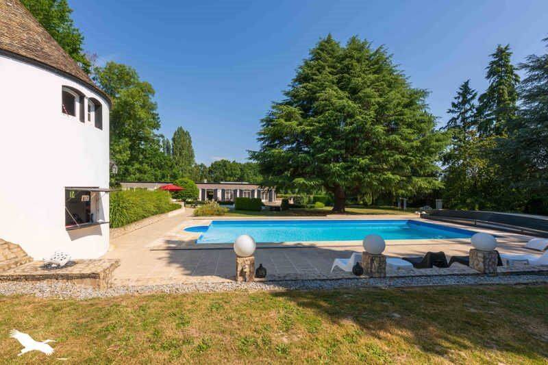 Maison 8 pièces 228 m² · à Montfort-l'Amaury · 228 m² · 849 000 €