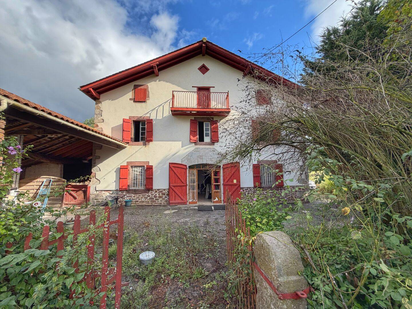 Maison 8 pièces 205 m² · à Saint-Jean-Pied-de-Port · 205 m² · 200 000 €