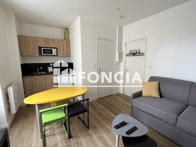 Appartement 1 pièce 16 m² · à Le Mans · 16,3 m² · 370 €