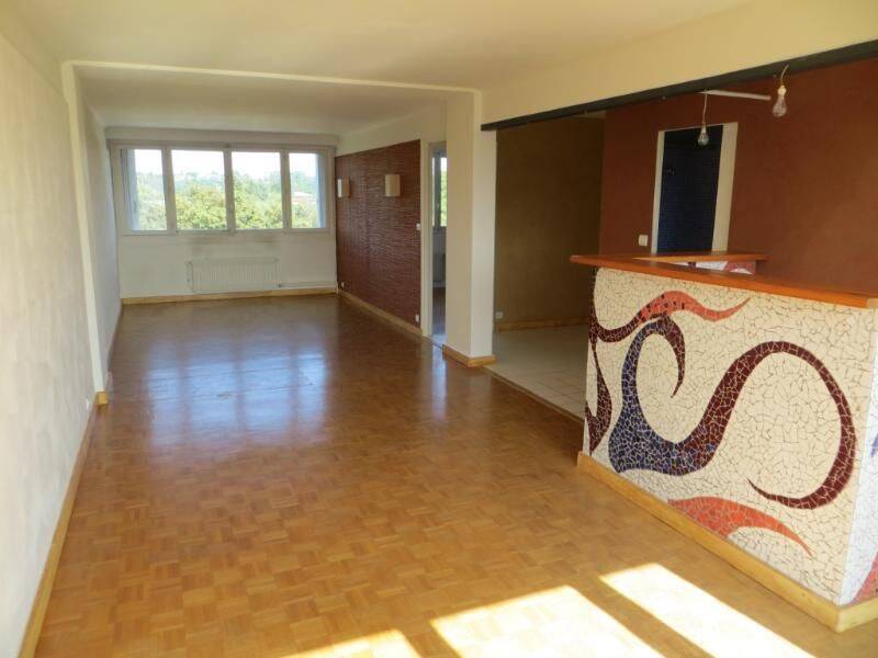 Appartement 4 pièces 72 m² · à Fontaines-sur-Saône · 71,8 m² · 841 €