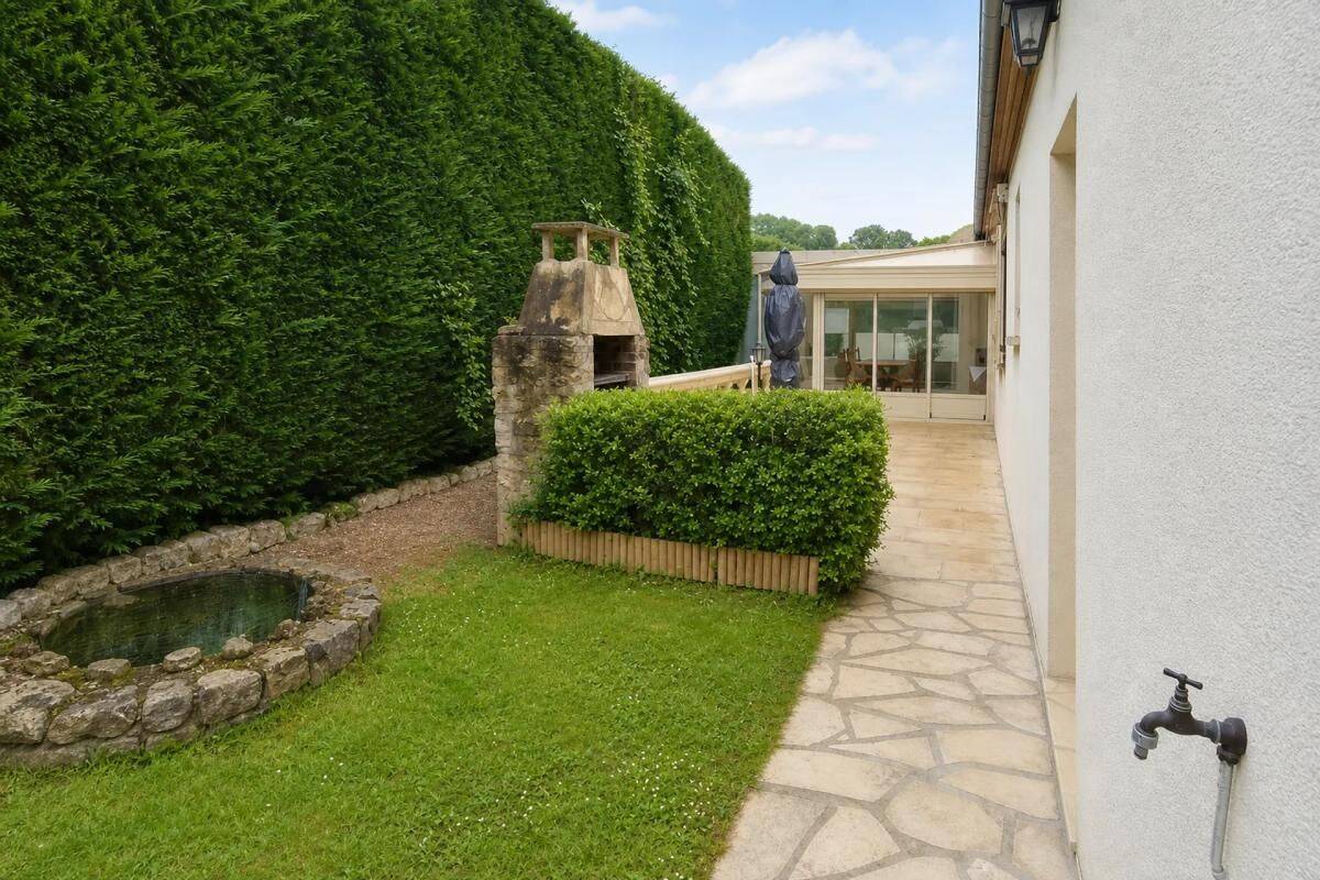 Maison 5 pièces 156 m² · à Morée · 156 m² · 215 000 €