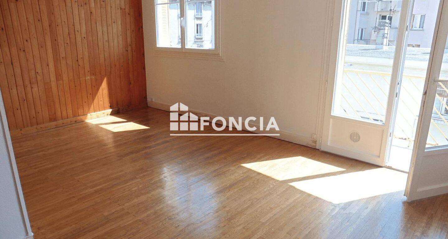 Appartement 3 pièces 57 m² · à Grenoble · 56,6 m² · 575 €/mois