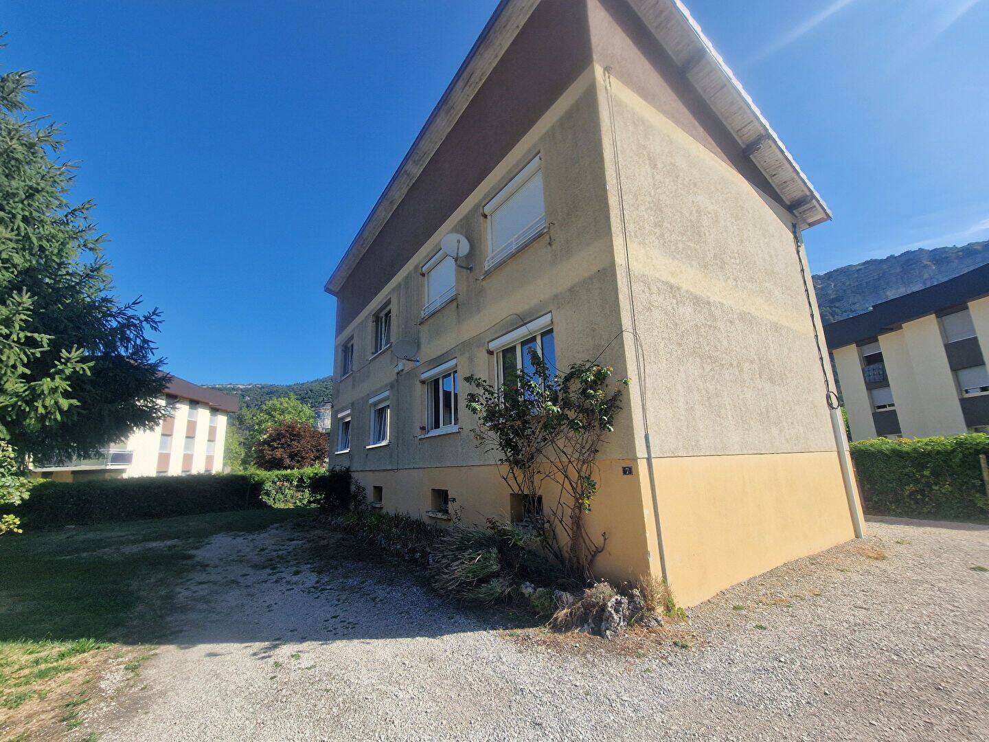 Appartement 2 pièces 40 m² · à Nantua · 39,6 m² · 435 €