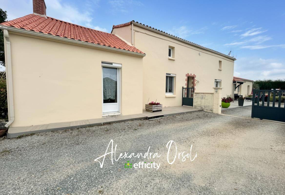 Maison 9 pièces 205 m² · à La Garnache · 205 m² · 349 900 €