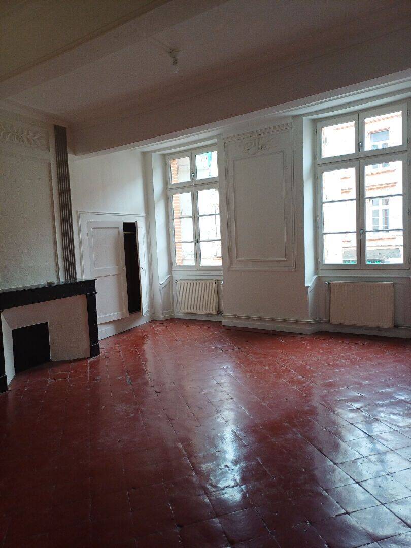 Appartement 2 pièces 95 m² · à Montauban · 95 m² · 630 €