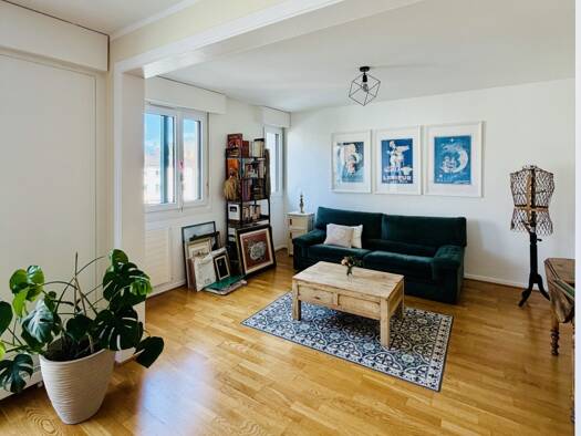 Appartement à vendre 290 000 € 4 pièces 2 chambres 98 m² Étage 2/4 Haut-Rhele Venizelos Saint Victor Montigny-lès-Metz 57950