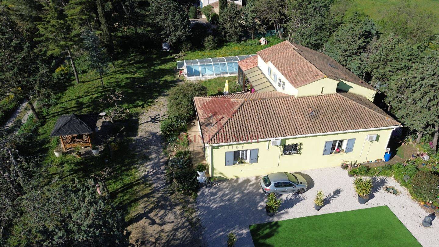 Maison 5 pièces 203 m² · à Saint-André-de-Sangonis · 203 m² · 400 000 €