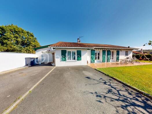 Maison de plain-pied à vendre 434 000 € 5 pièces 4 chambres 131 m² Lahonce 64990