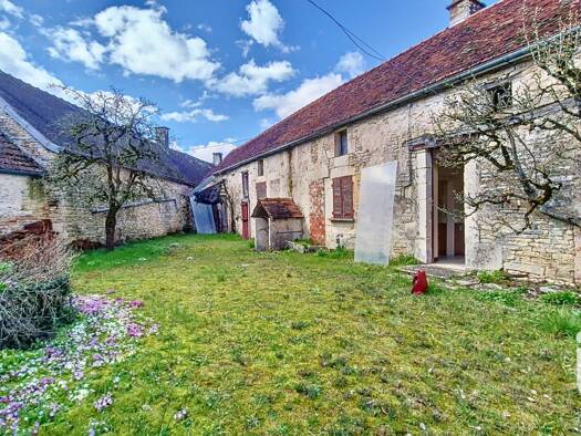 Maison à vendre 55 000 € 4 pièces 3 chambres 110 m² 845 m² de terrain Channes 10340