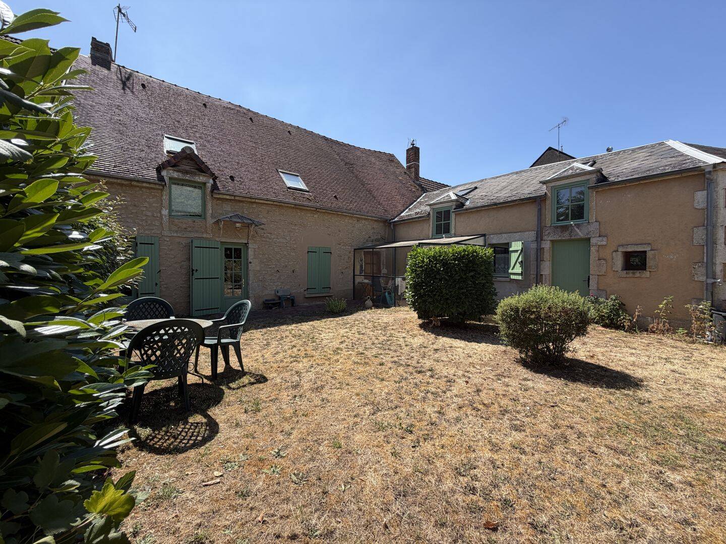 Maison 6 pièces 170 m² · à Montgivray · 170 m² · 148 400 €