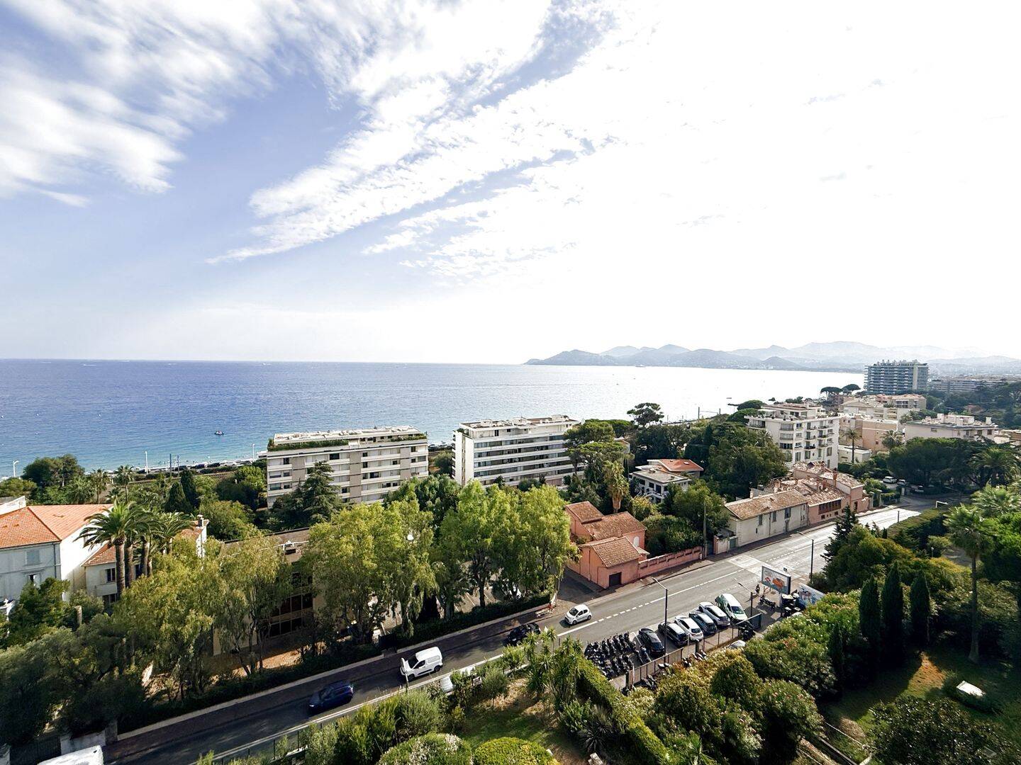 Appartement 3 pièces 100 m² · à Cannes · 100 m² · 1 090 000 €