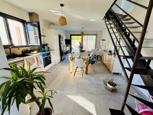 Maison à vendre 282 500 € 4 pièces 3 chambres 88,9 m² Uchaud 30620