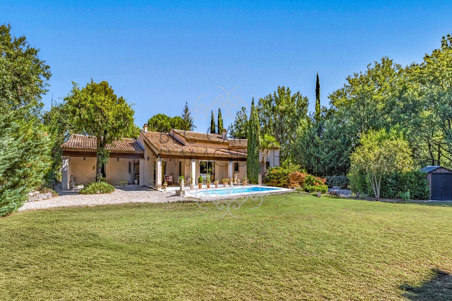 Maison 5 pièces 225 m² · à Aix-en-Provence · 225 m² · 1 785 000 €