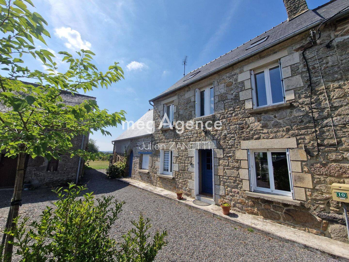 Maison 3 pièces 90 m² · à Bréhand · 90 m² · 202 000 €