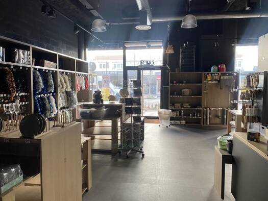 Local commercial à louer 4 280 € 120 m² de surface de vente Peri Joinville-le-Pont 94340