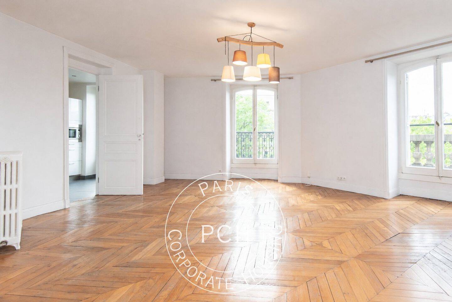 Appartement 3 pièces 95 m² · à Paris 17ème Arrondissement · 95 m² · 3 300 €