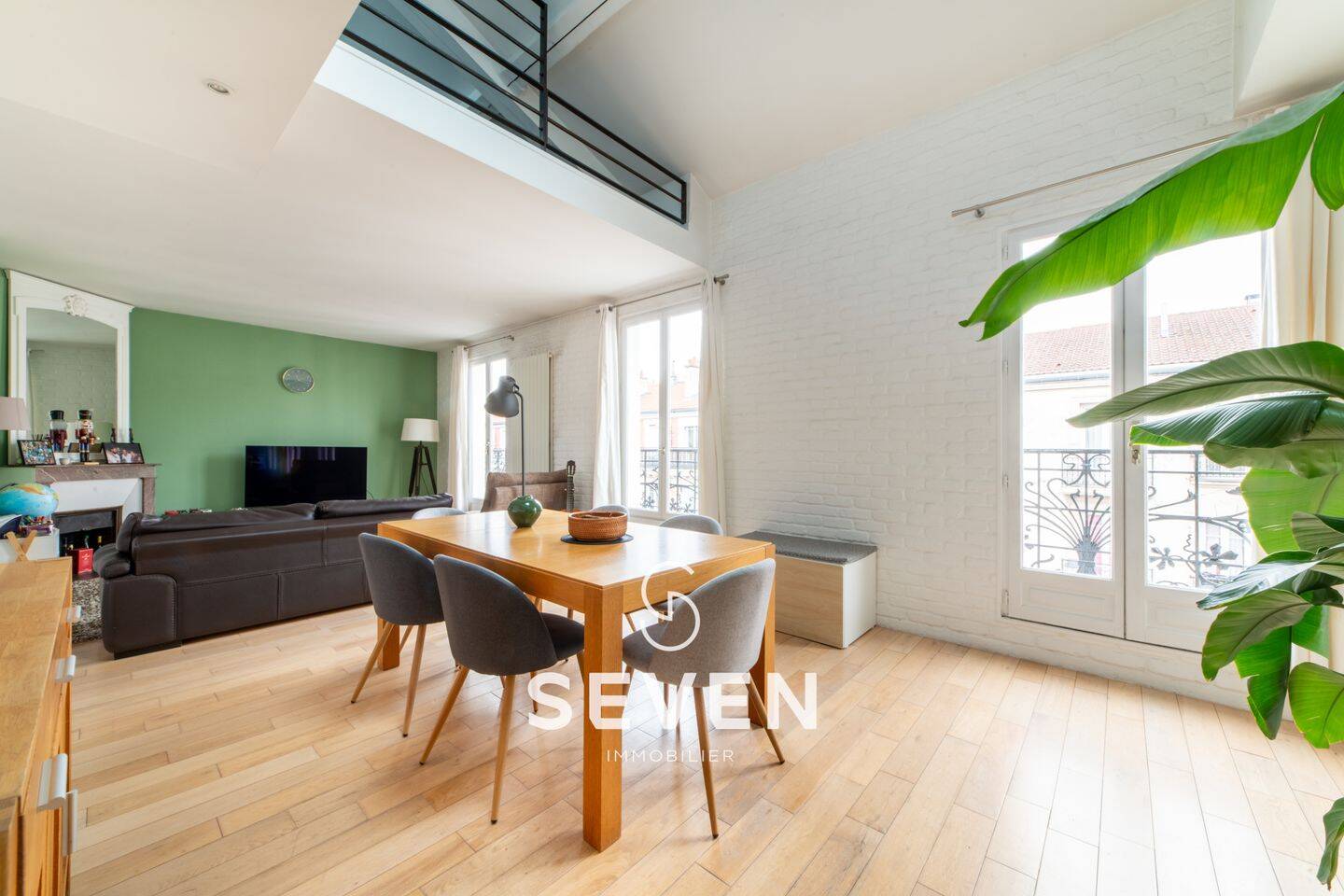 Appartement 6 pièces 98 m² · à Clichy · 97,8 m² · 2 350 €