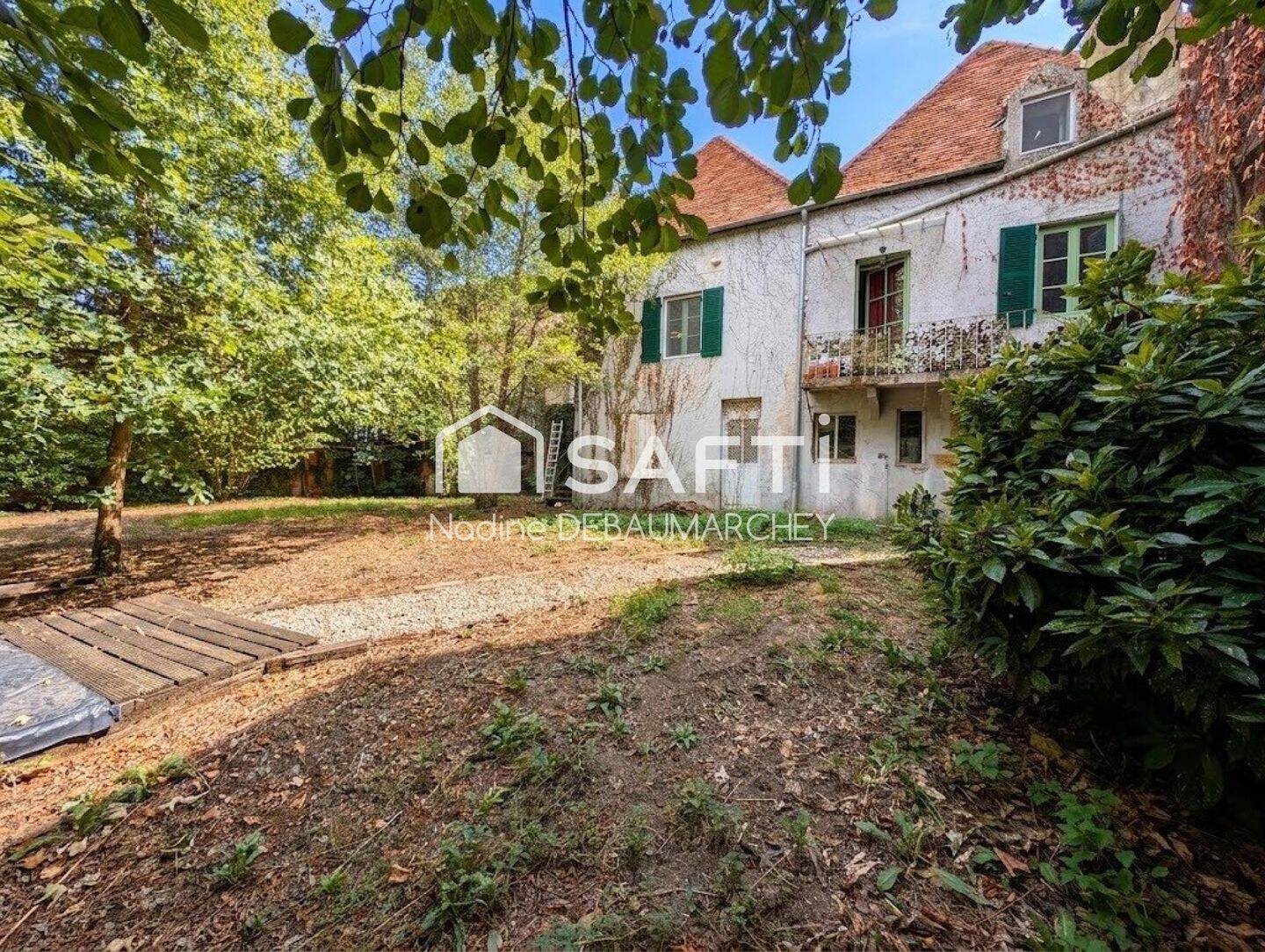 Maison 6 pièces 180 m² · à Charolles · 180 m² · 279 000 €