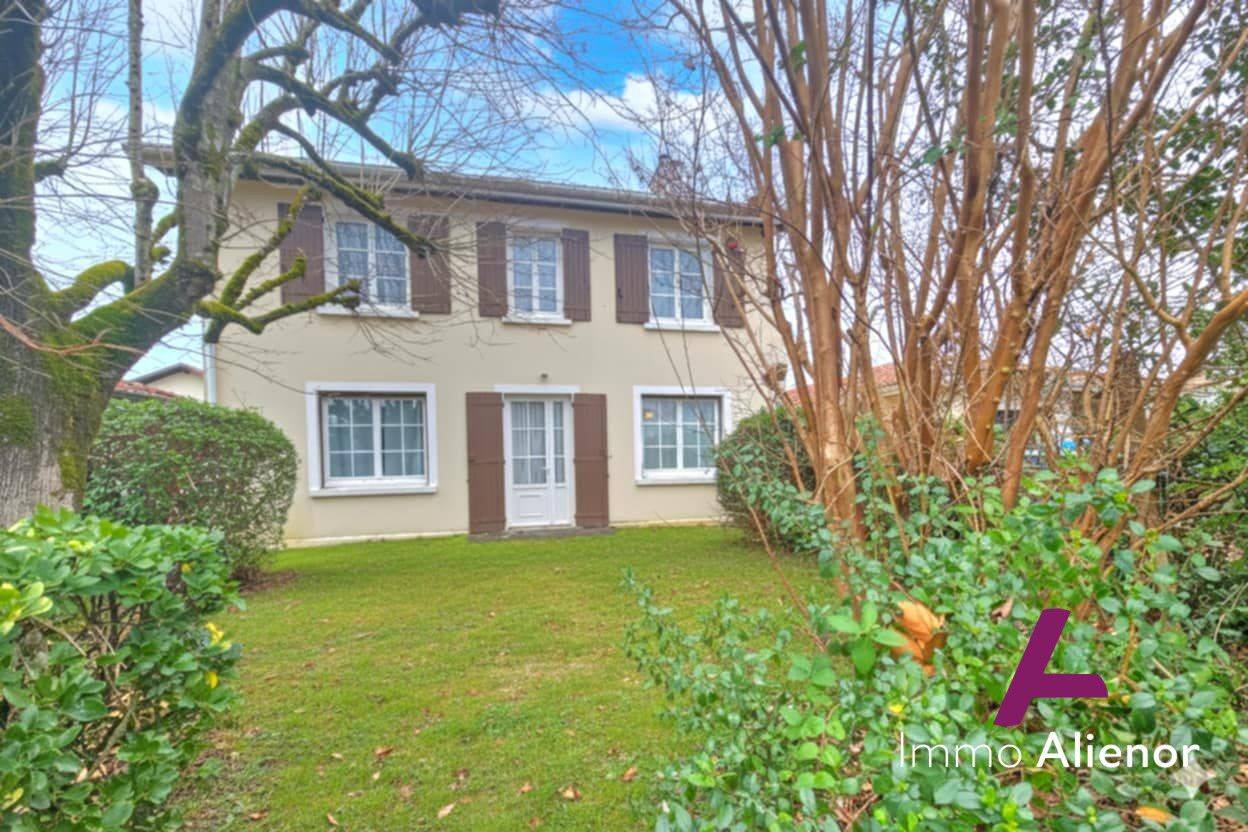 Maison 7 pièces 163 m² · à Pontenx-les-Forges · 163 m² · 329 000 €