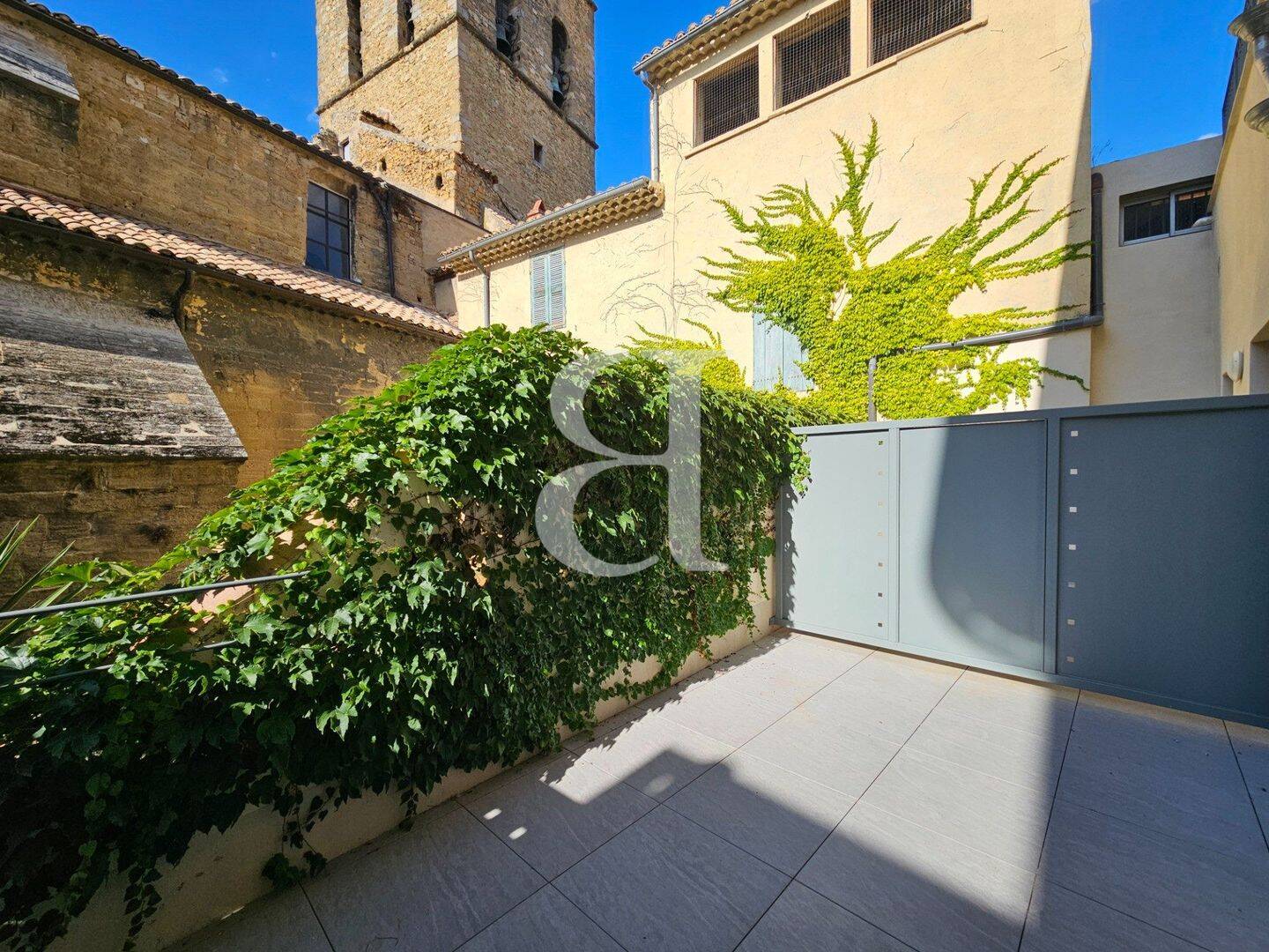 Appartement 2 pièces 49 m² · à Orange · 48,8 m² · 189 000 €
