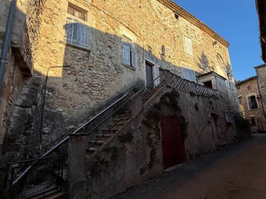 Maison à vendre 107 200 € 5 pièces 3 chambres 143 m² de terrain Saint-Gervais-sur-Roubion 26160