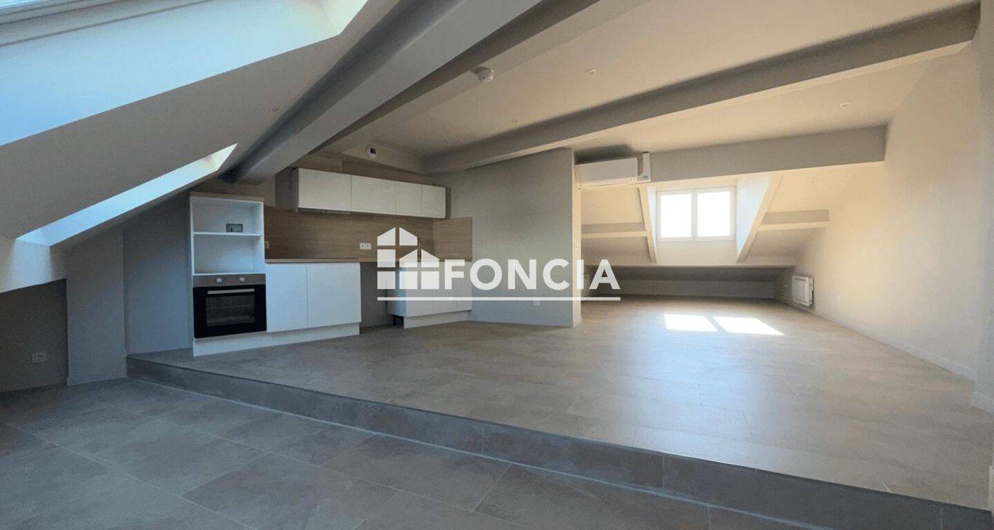 Appartement 3 pièces 62 m² · à Lyon 7ème Arrondissement · 62,2 m² · 1 135 €