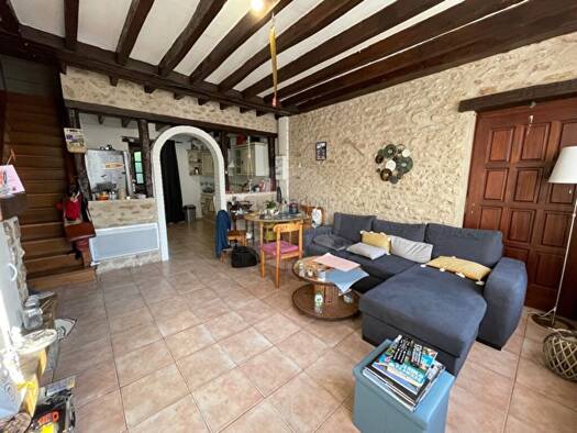 Maison à vendre 139 000 € 4 pièces 2 chambres 76 m² 50 m² de terrain Ury 77760