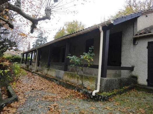 Maison de plain-pied à vendre 265 000 € 5 pièces 4 chambres 123 m² 628 m² de terrain Gréoux-les-Bains 04800