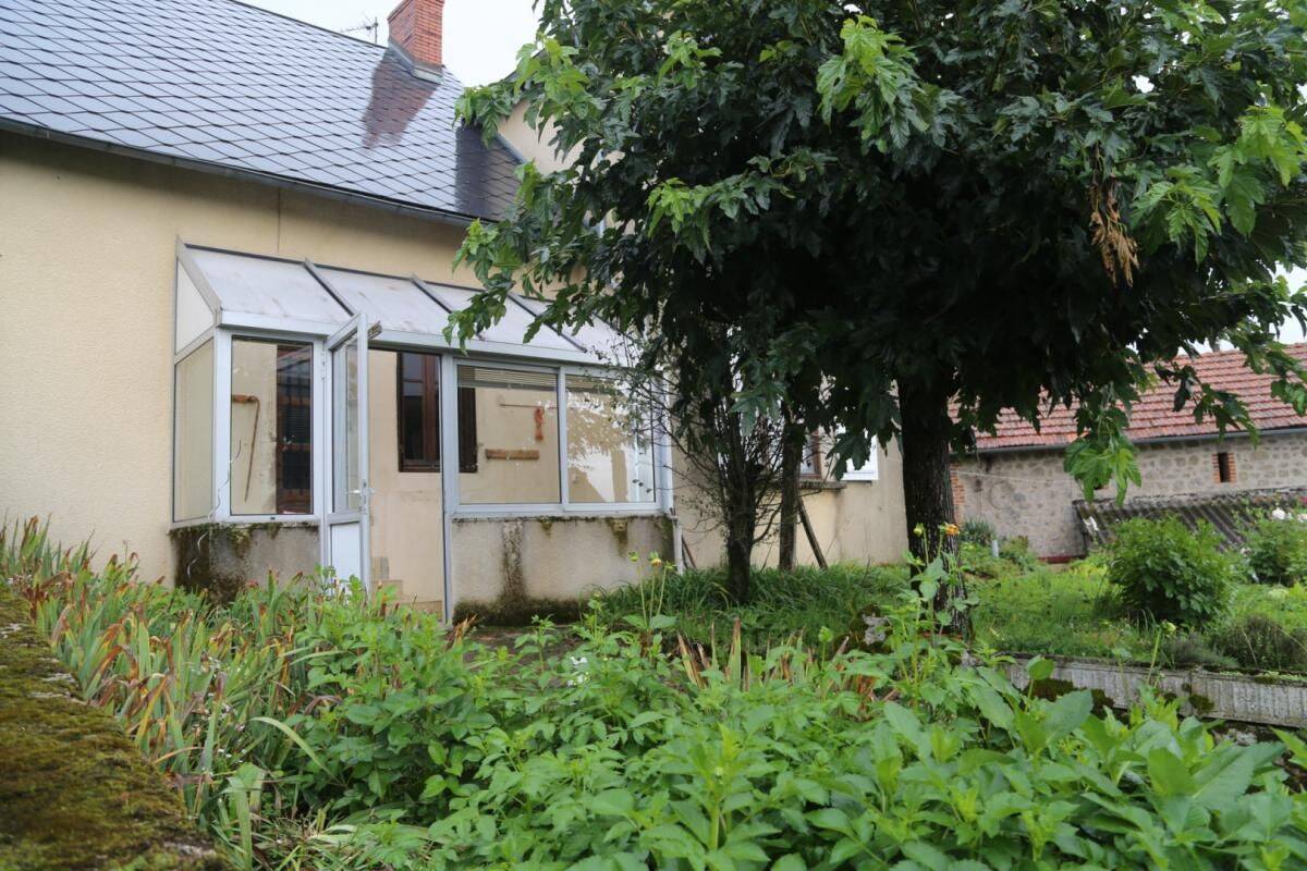 Maison 3 pièces 78 m² · à Poil · 78 m² · 65 000 €
