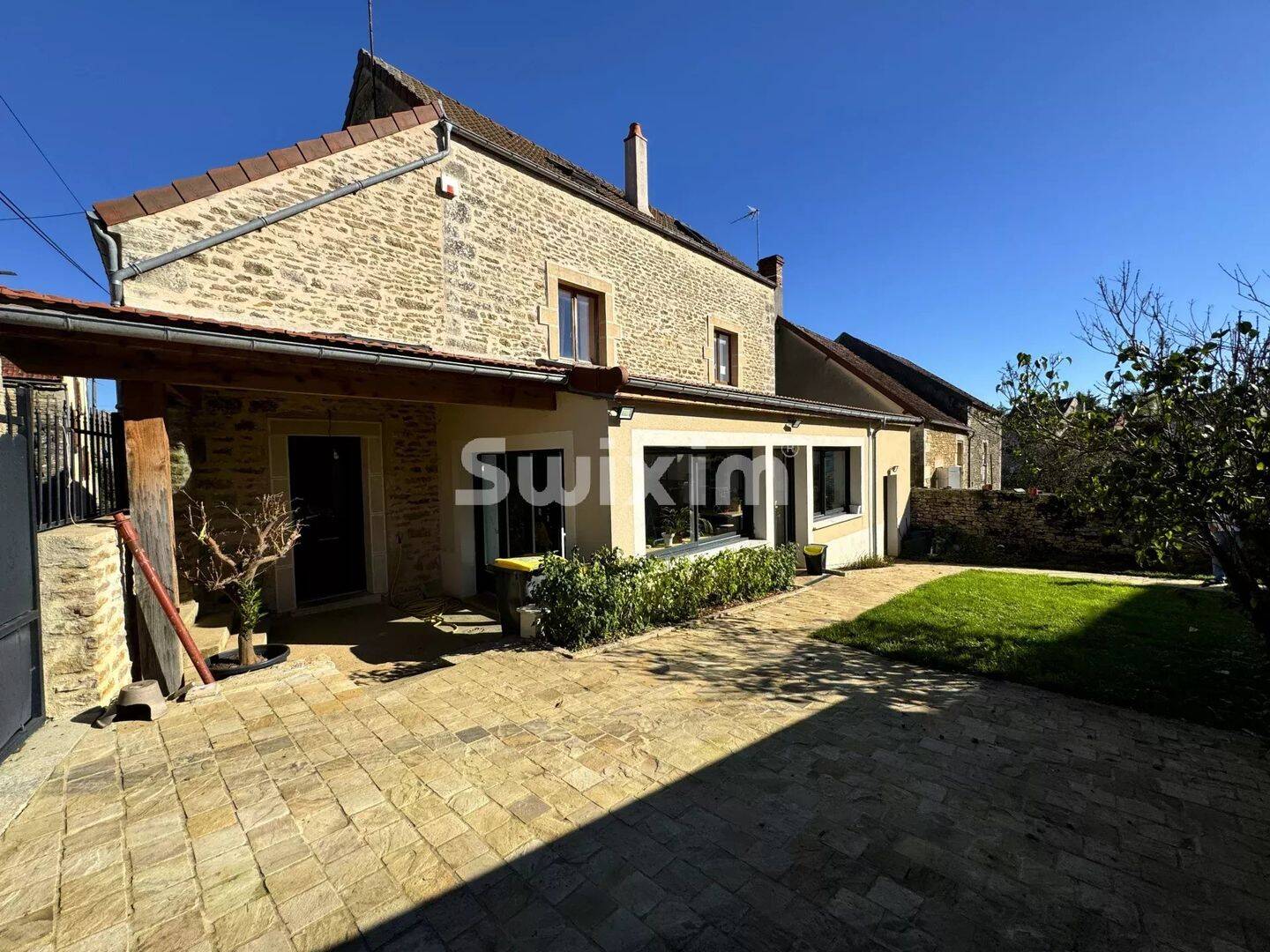 Maison 7 pièces 197 m² · à Avallon · 197 m² · 220 000 €