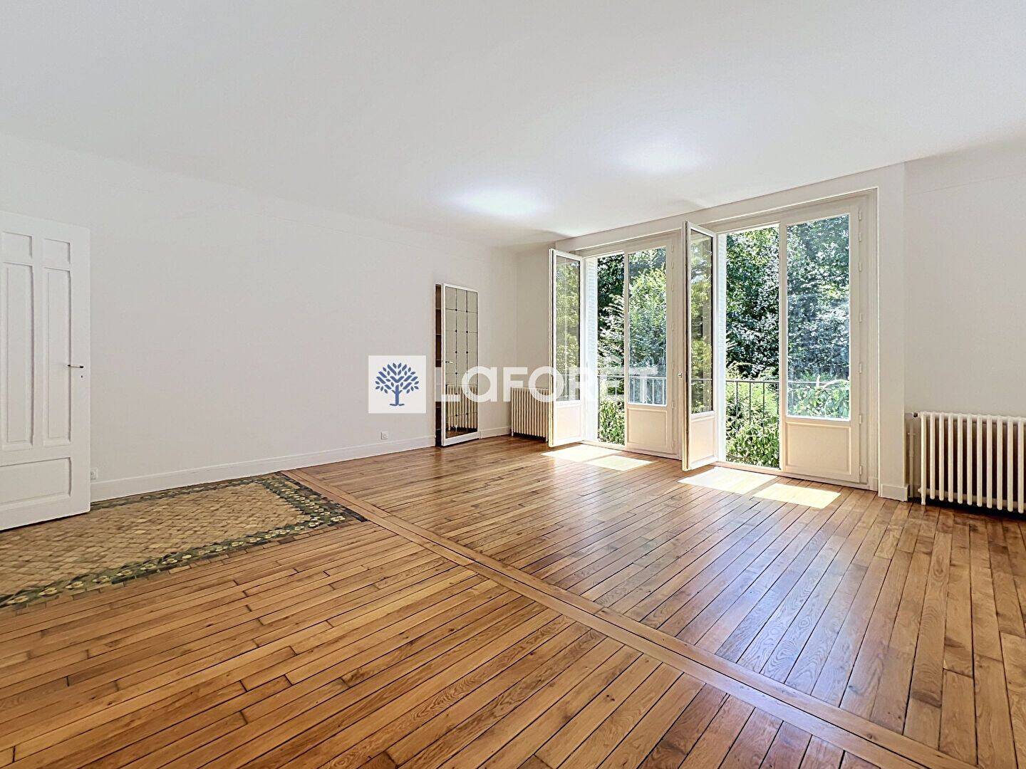Maison 6 pièces 141 m² · à Versailles · 141 m² · 2 800 €