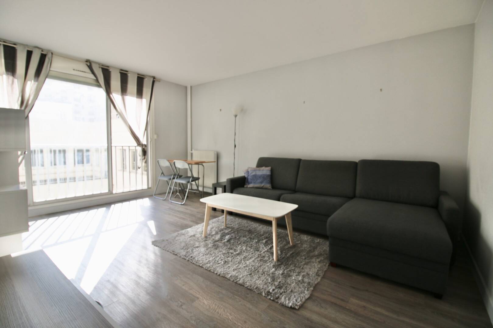 Appartement 1 pièce 28 m² · à Paris 15ème Arrondissement · 28 m² · 1 220 €/mois