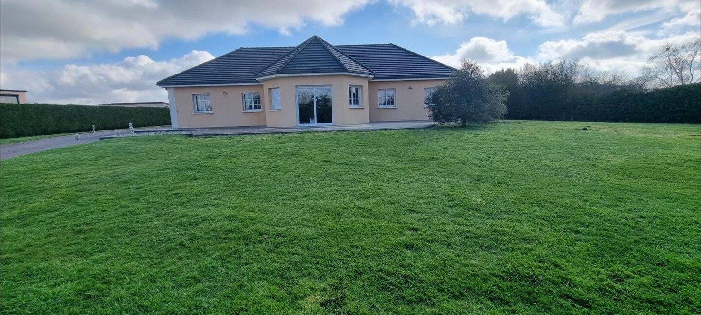 Maison 5 pièces 158 m² · à Marbeuf · 158 m² · 328 996 €