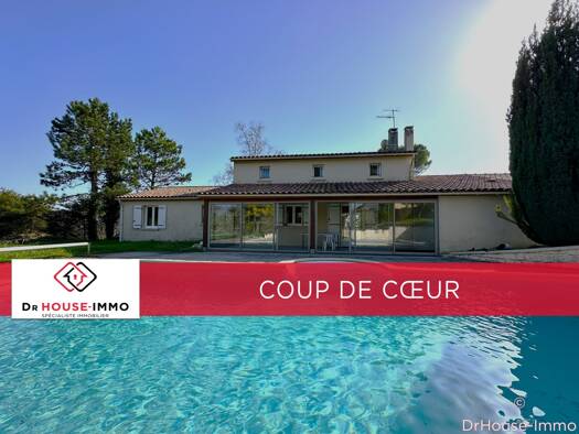 Maison à vendre 245 000 € 6 pièces 5 chambres 155 m² 1 395 m² de terrain Montmoreau-Saint-Cybard 16190