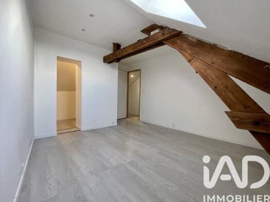 Maison de ville à vendre 145 000 € 7 pièces 5 chambres 104 m² 723 m² de terrain Tricot 60420
