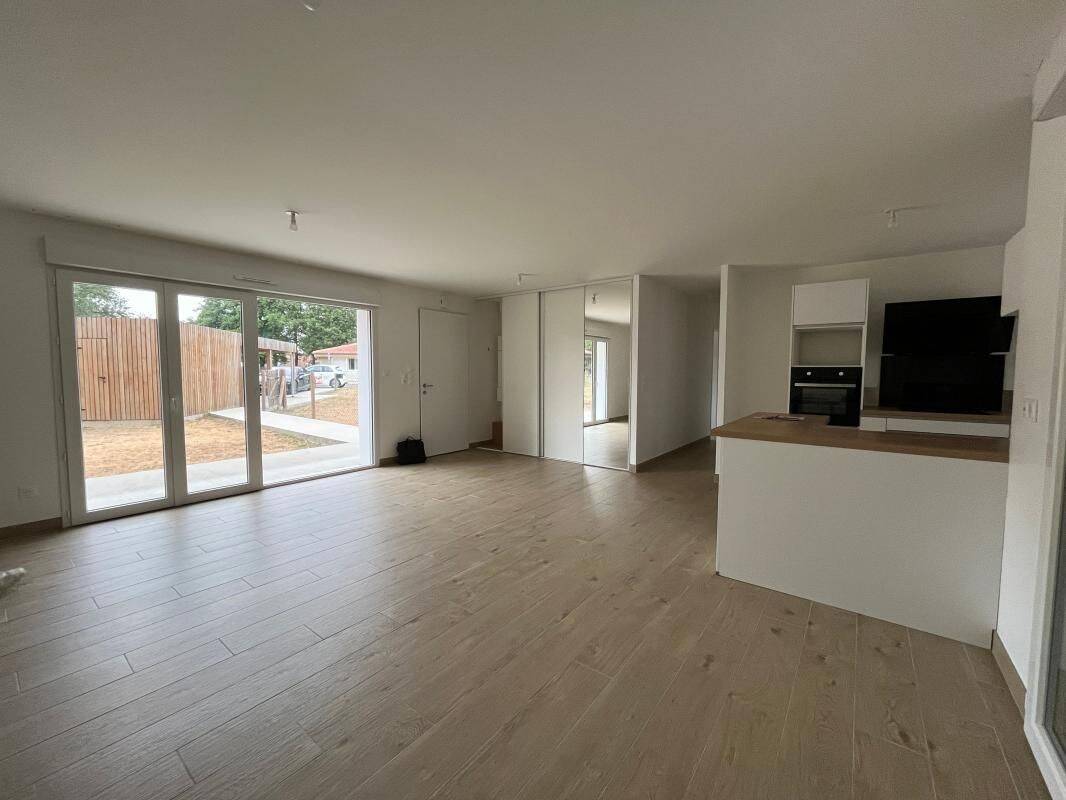 Maison 4 pièces 91 m² · à Évreux · 90,6 m² · 1 175 €