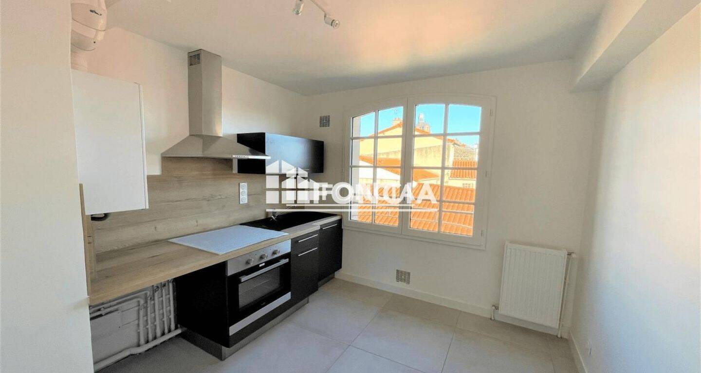 Appartement 3 pièces 56 m² · à Clermont-Ferrand · 55,7 m² · 700 €