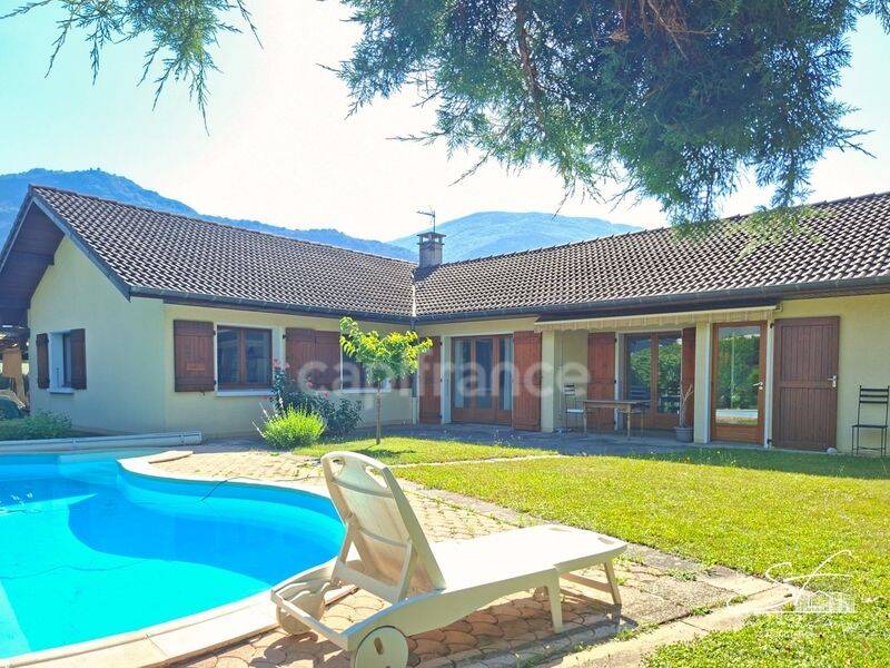 Maison 5 pièces 115 m² · à Challes-les-Eaux · 115 m² · 515 000 €