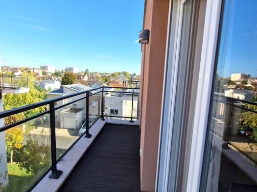 Appartement à vendre 239 000 € 4 pièces 3 chambres 70 m² Étage 3/4 Grosse Pierre-Foch-Dunant-Guynemer-Collinet Meaux 77100